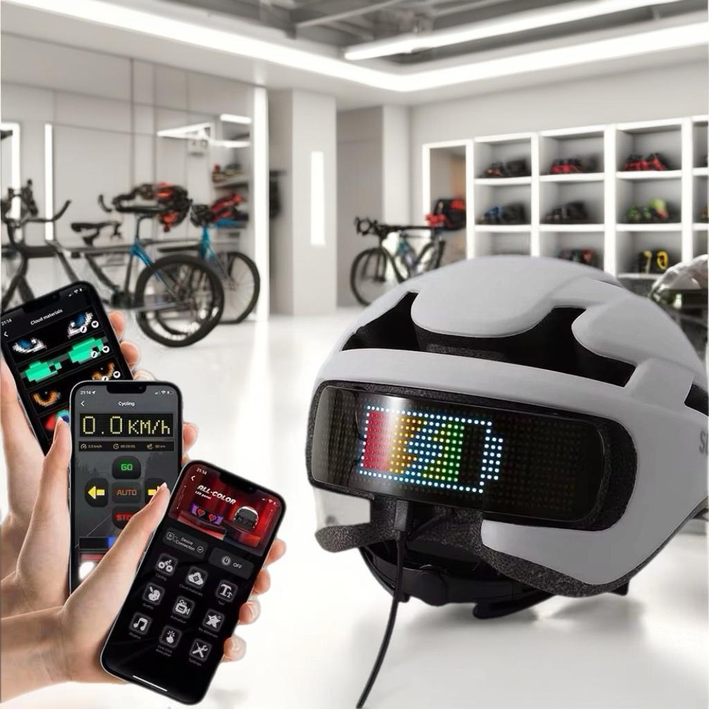 Hvid cykelhjelm med lys